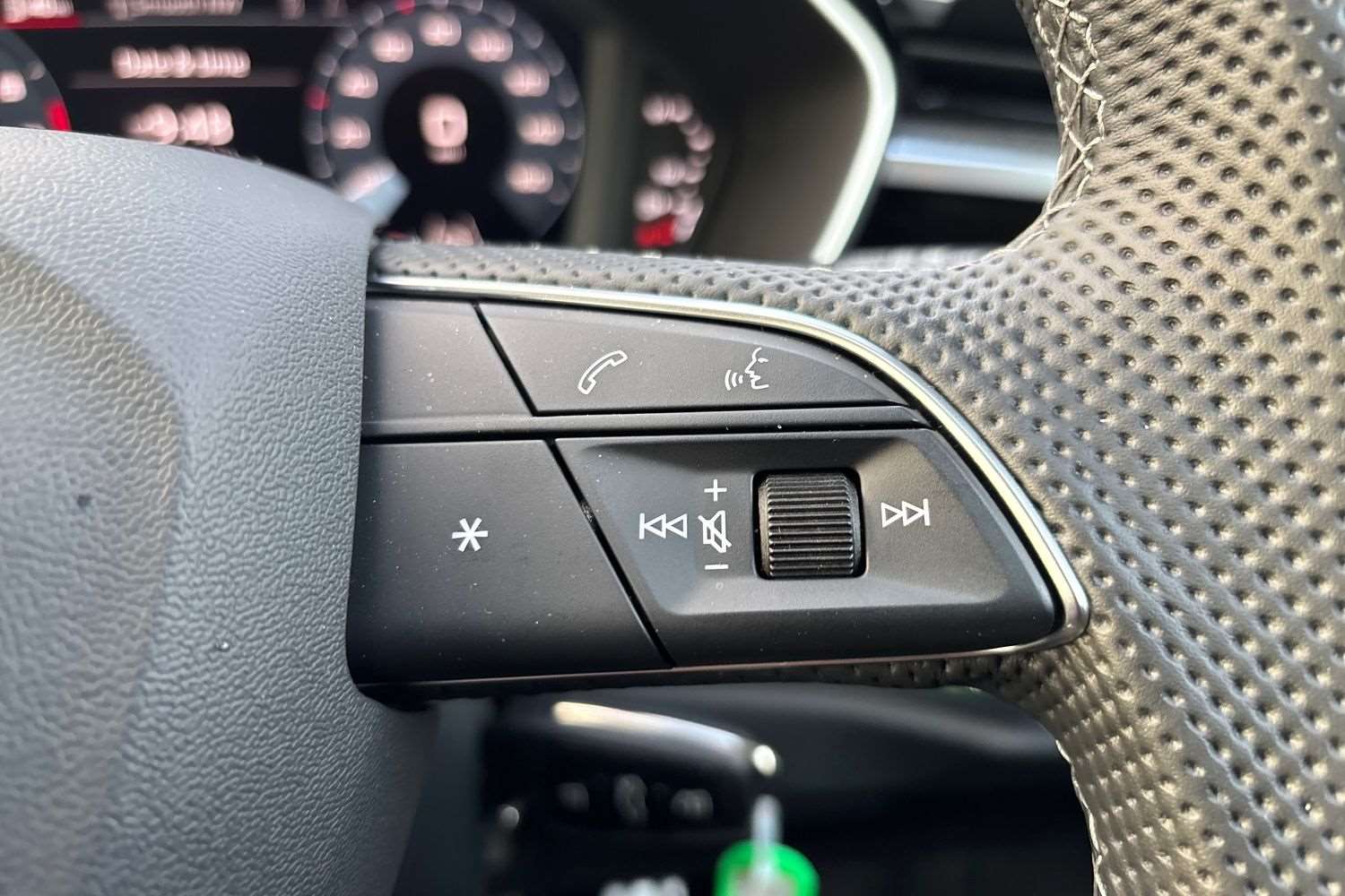 Used Audi Q3 2025 for sale - 76902389: Photo 17