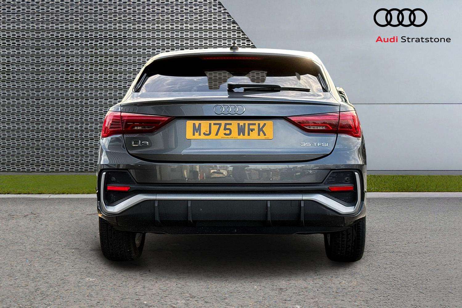 Used Audi Q3 2025 for sale - 76902389: Photo 7