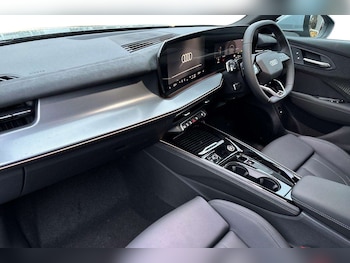 Used Audi Q3 2025 for sale - 77553156: Photo