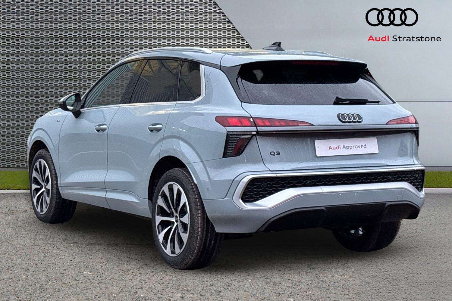 Used Audi Q3 2025 for sale - 77553156: Photo 3