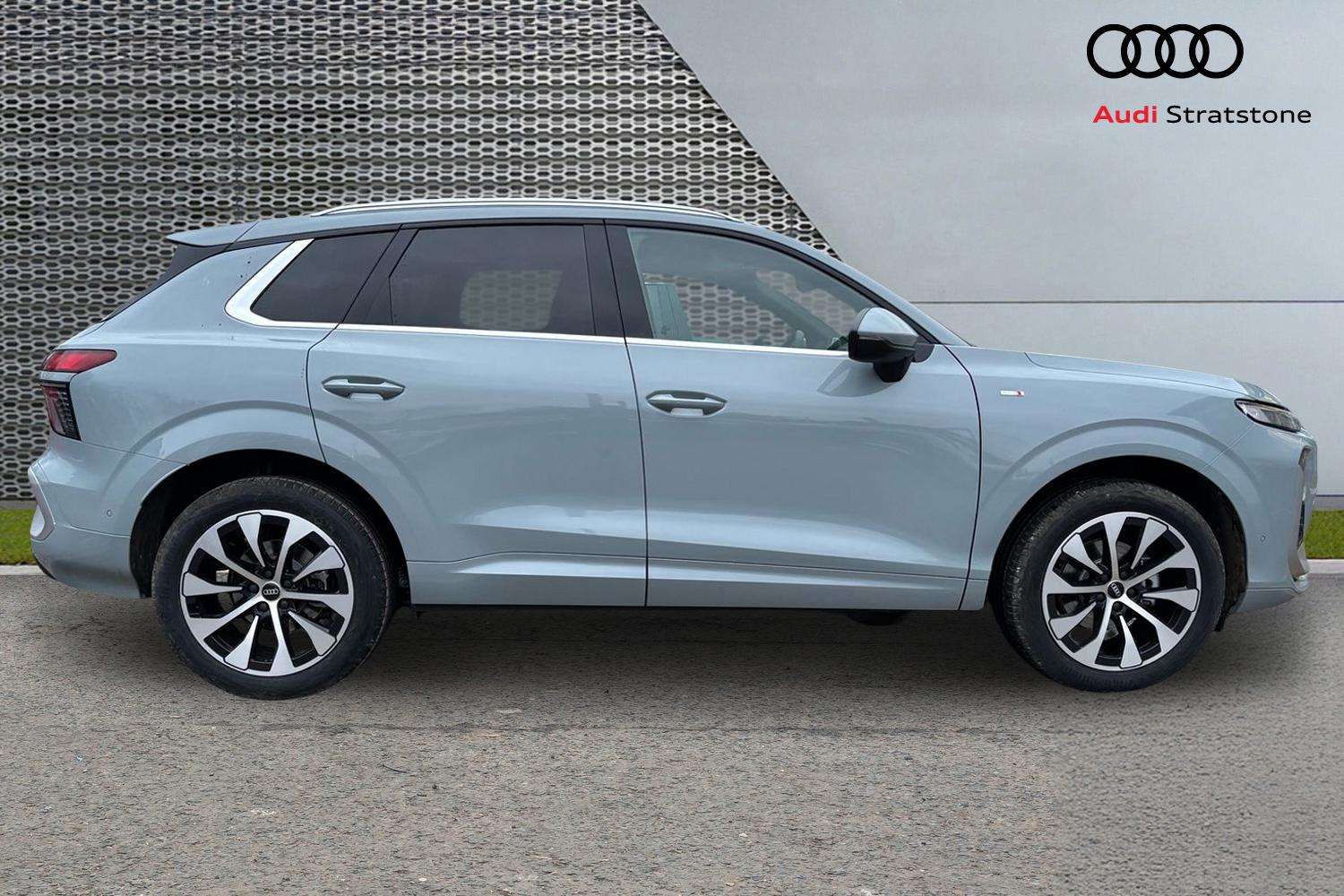 Used Audi Q3 2025 for sale - 77553156: Photo 4