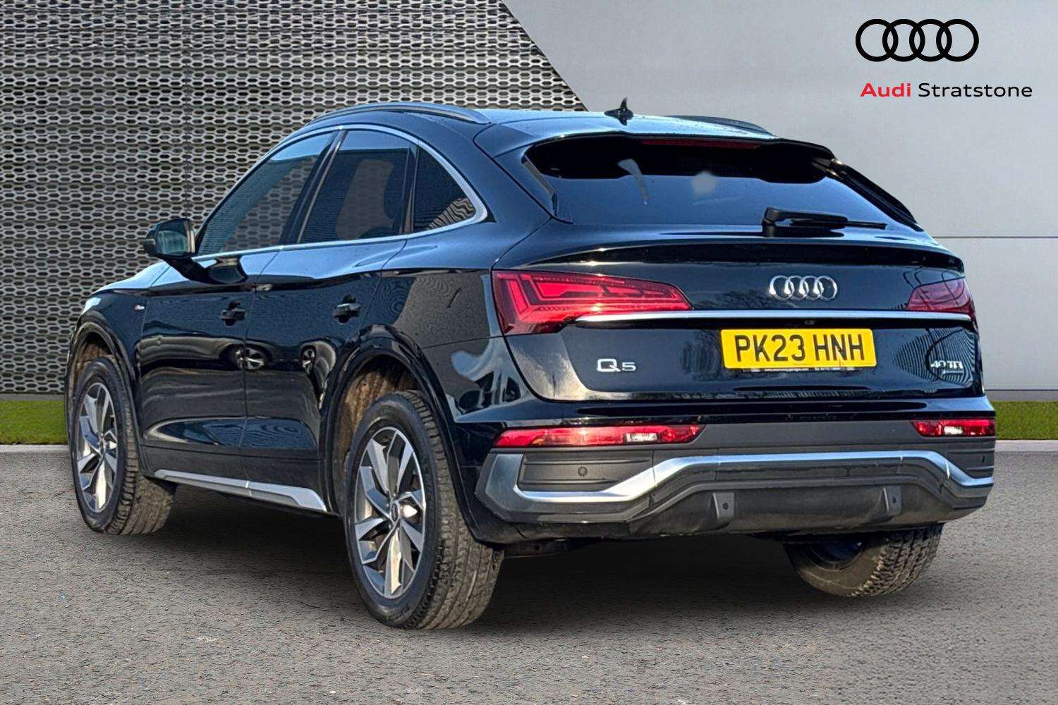 Used Audi Q5 2023 for sale - 77942890: Photo 3
