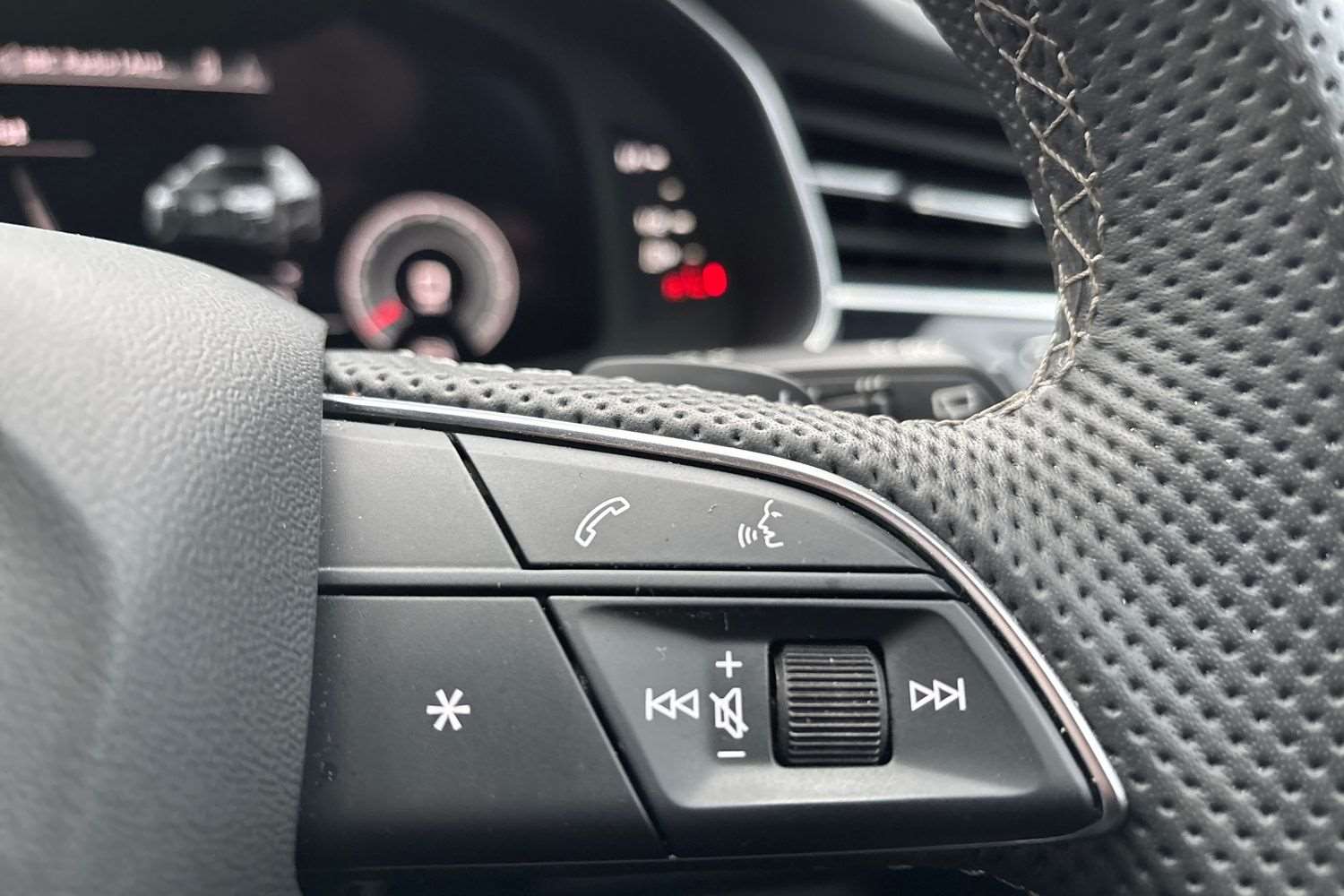 Used Audi Q8 2023 for sale - 77294265: Photo 17