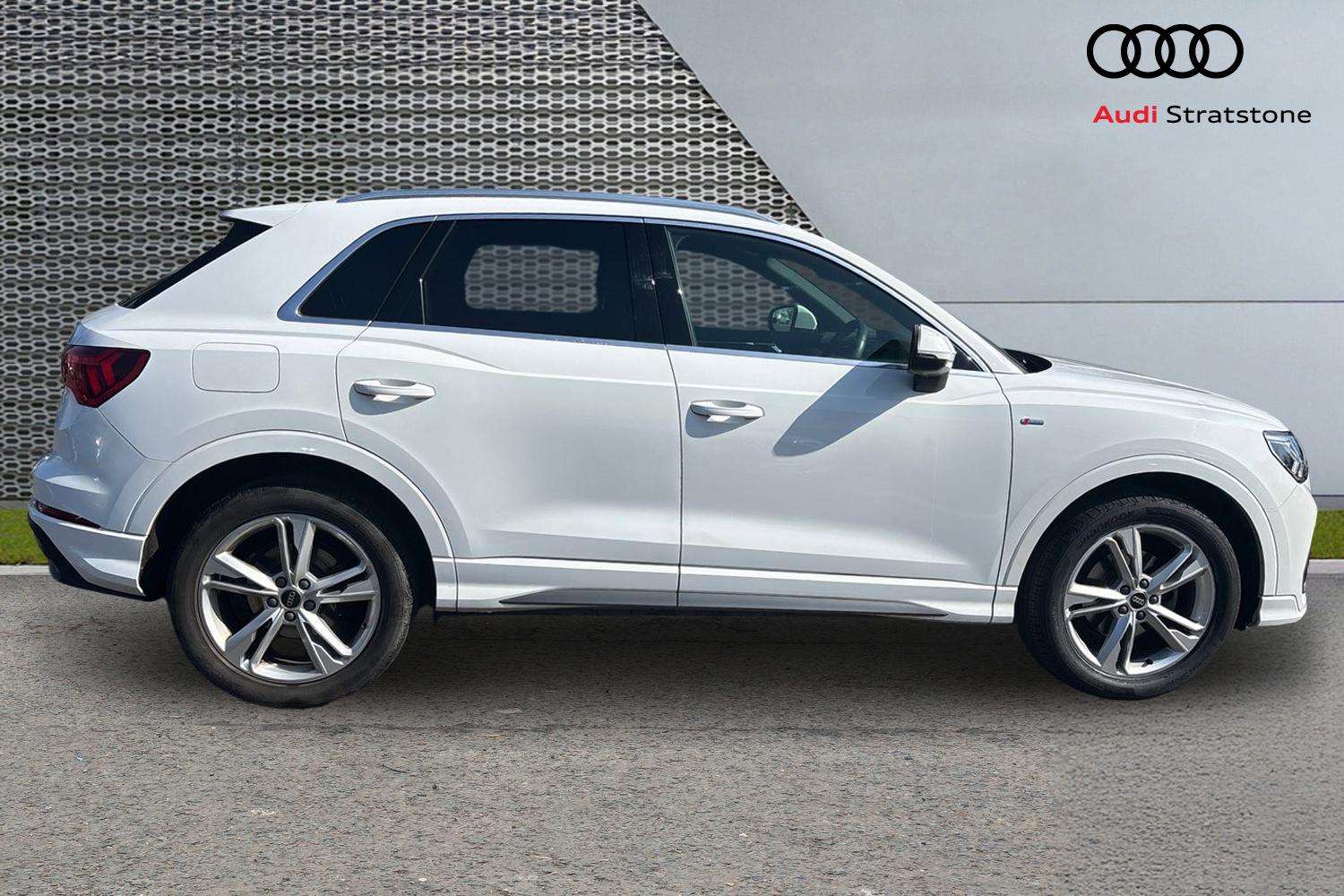 Used Audi Q3 2023 for sale - 78173542: Photo 4