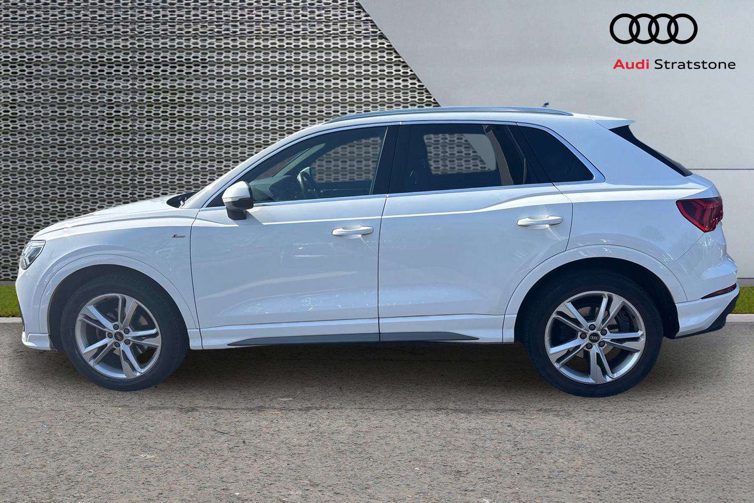 Used Audi Q3 2023 for sale - 78173542: Photo 8