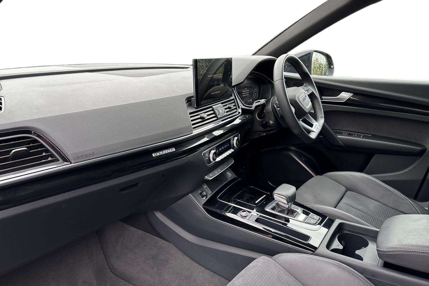 Used Audi Q5 2024 for sale - 76242602: Photo 2