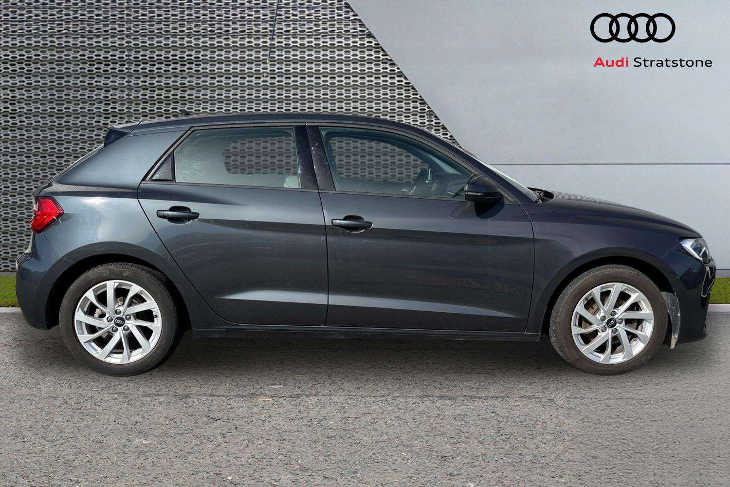 Used Audi A1 2023 for sale - 77943371: Photo 4