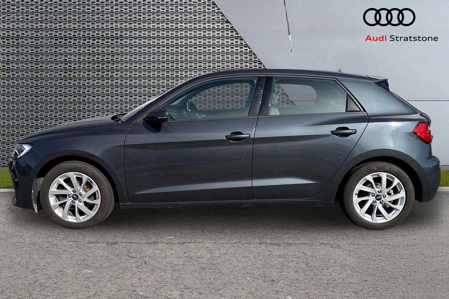 Used Audi A1 2023 for sale - 77943371: Photo 8