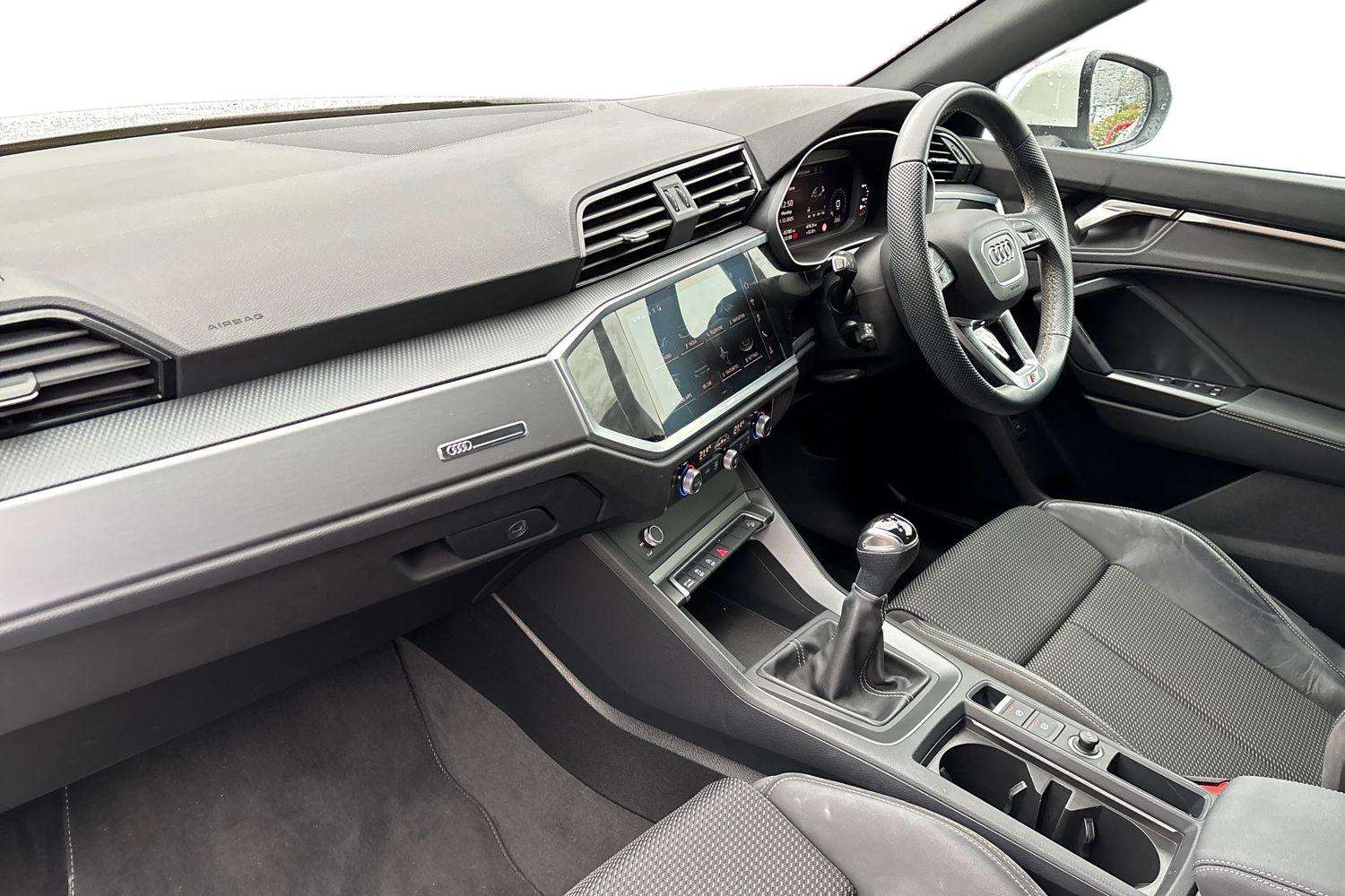 Used Audi Q3 2022 for sale - 76789339: Photo 2