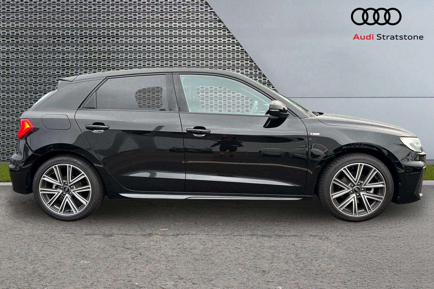 Used Audi A1 2024 for sale - 76339629: Photo 4