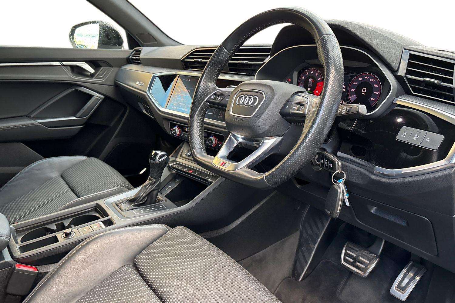 Used Audi Q3 2020 for sale - 76746060: Photo 6