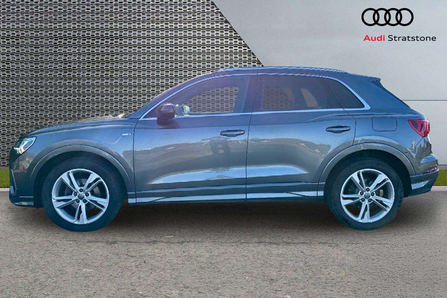 Used Audi Q3 2019 for sale - 76610589: Photo 8