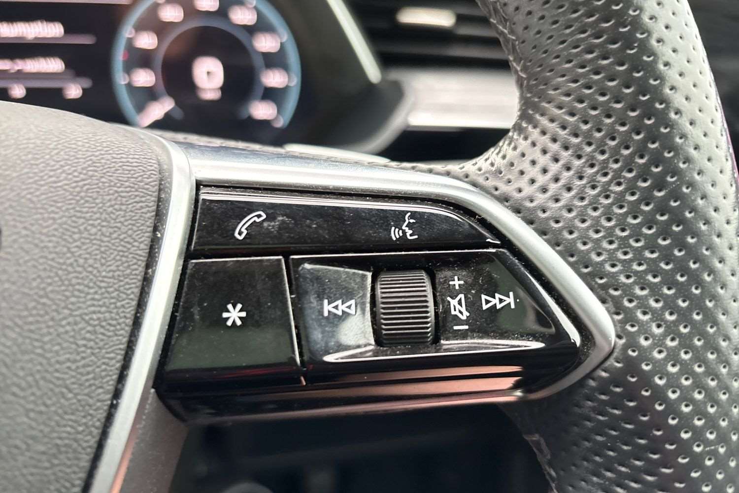 Used Audi e-tron 2022 for sale - 77270062: Photo 17