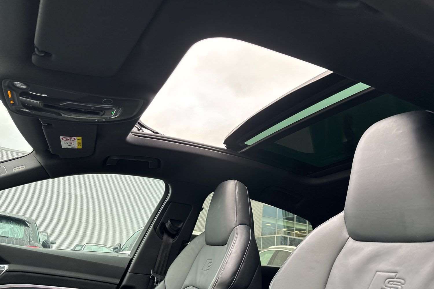 Used Audi e-tron 2022 for sale - 77270062: Photo 32