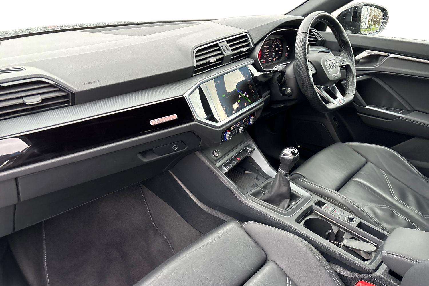 Used Audi Q3 2024 for sale - 77257365: Photo 2