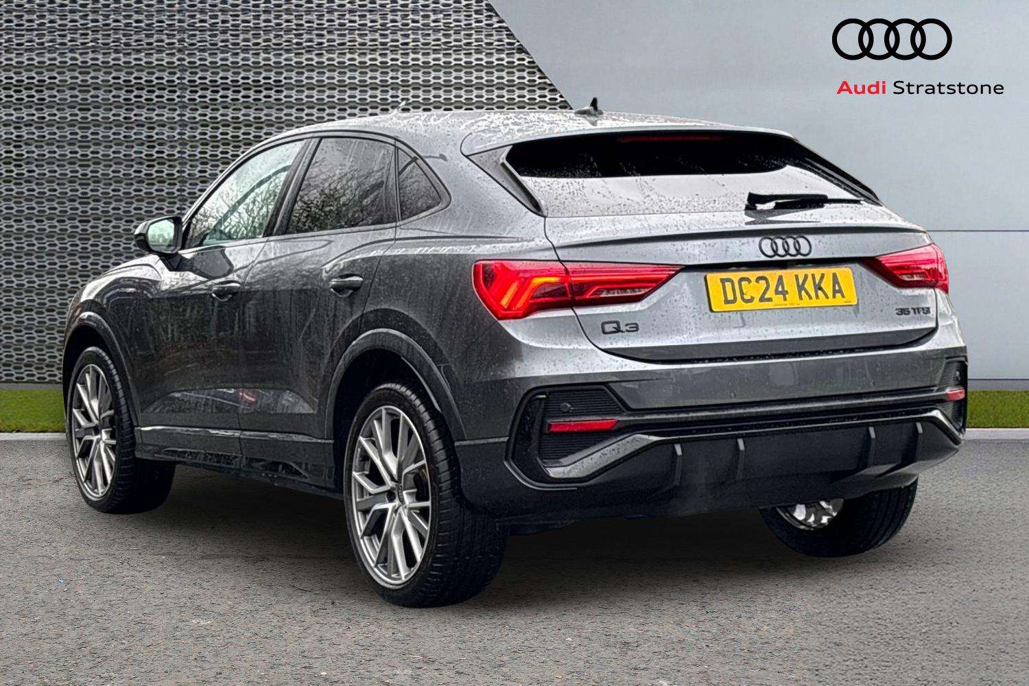 Used Audi Q3 2024 for sale - 77257365: Photo 3