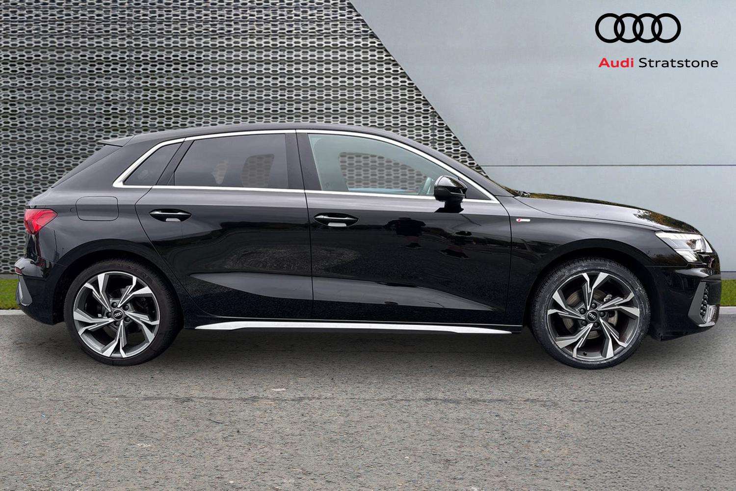 Used Audi A3 2023 for sale - 76475982: Photo 4