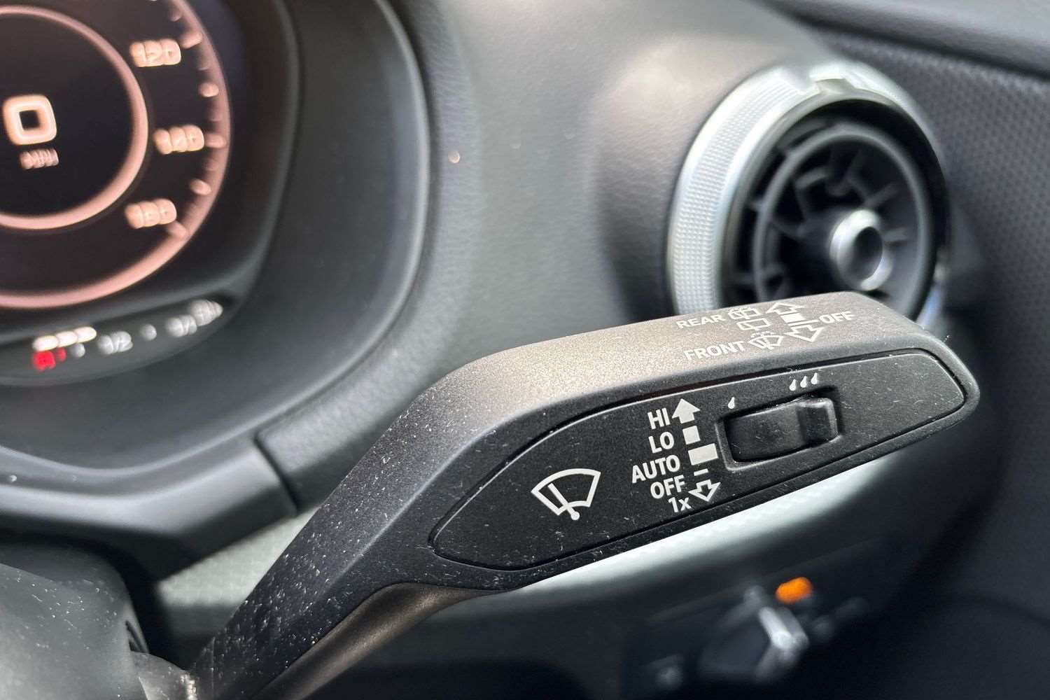 Used Audi Q2 2022 for sale - 76804939: Photo 34