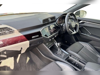 Used Audi Q3 2023 for sale - 78604372: Photo