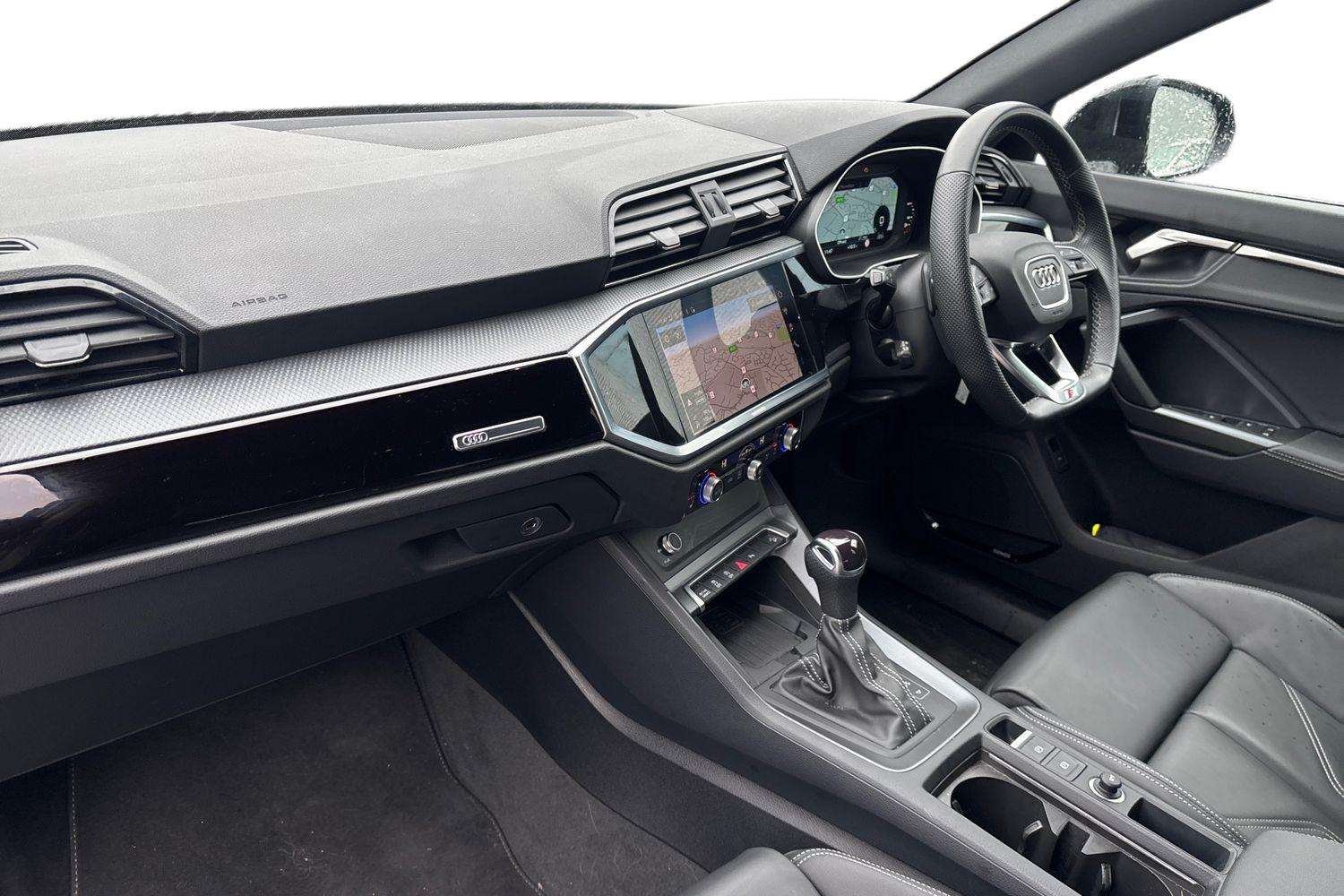 Used Audi Q3 2024 for sale - 77686643: Photo 2