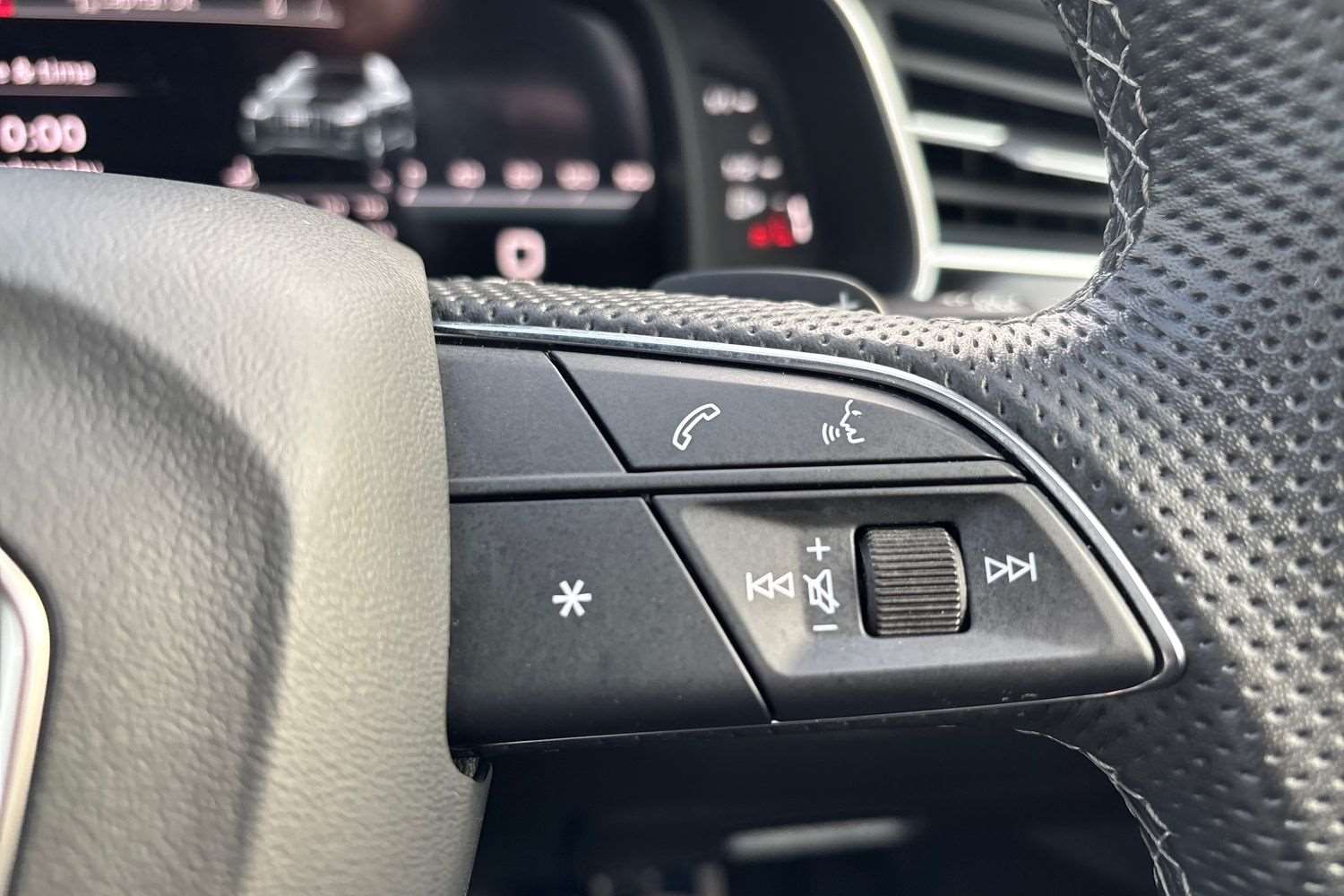 Used Audi Q7 2023 for sale - 77674681: Photo 17