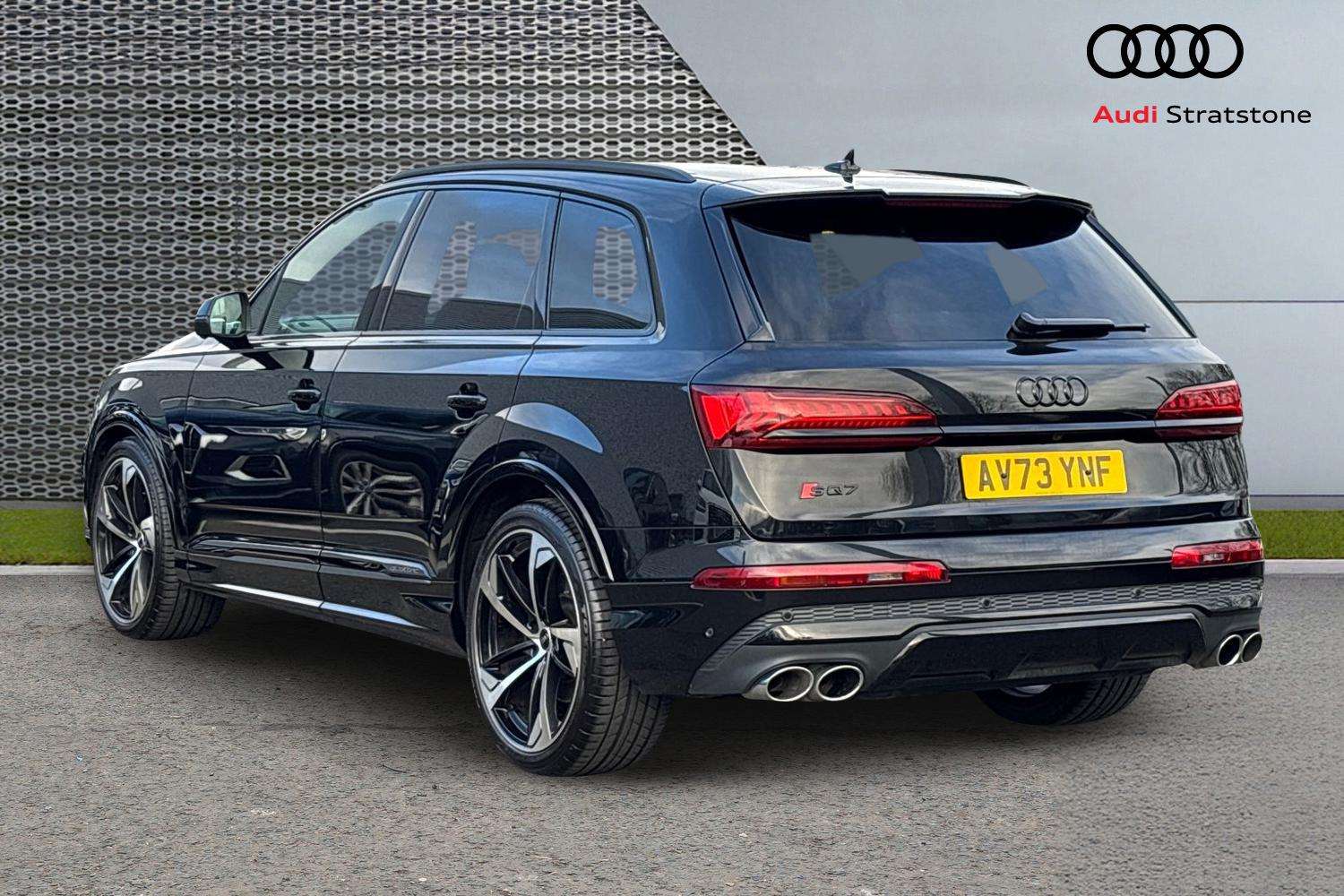 Used Audi Q7 2023 for sale - 77674681: Photo 3