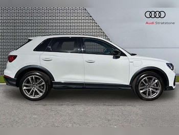 Used Audi Q3 2023 for sale - 78666619: Photo