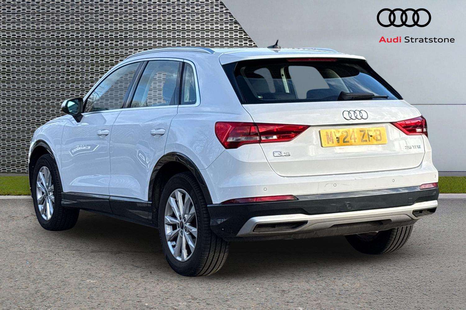 Used Audi Q3 2024 for sale - 77674761: Photo 3