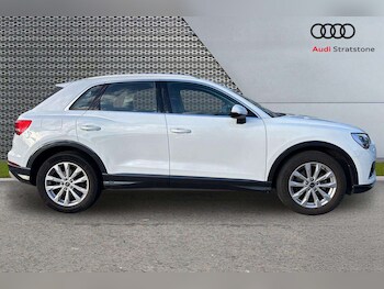 Used Audi Q3 2024 for sale - 77674761: Photo