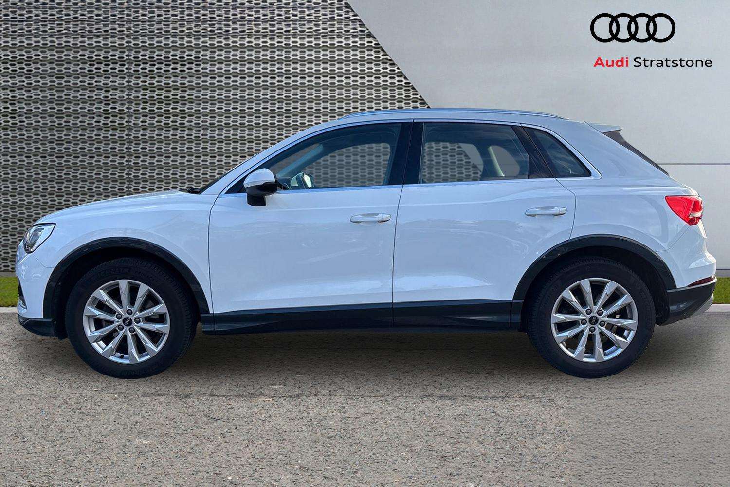 Used Audi Q3 2024 for sale - 77674761: Photo 8