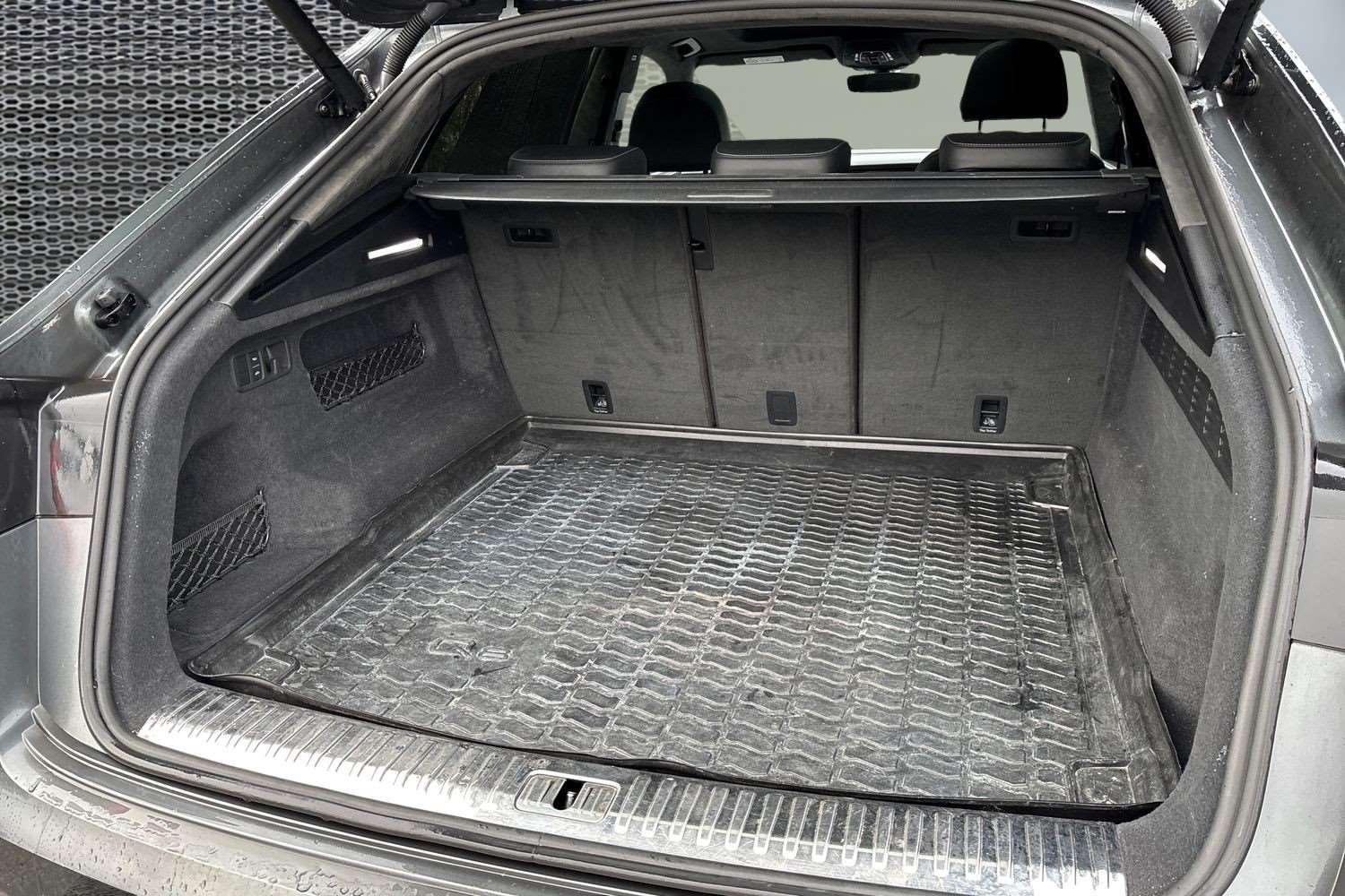 Used Audi Q8 for sale - 77540852: Photo 13