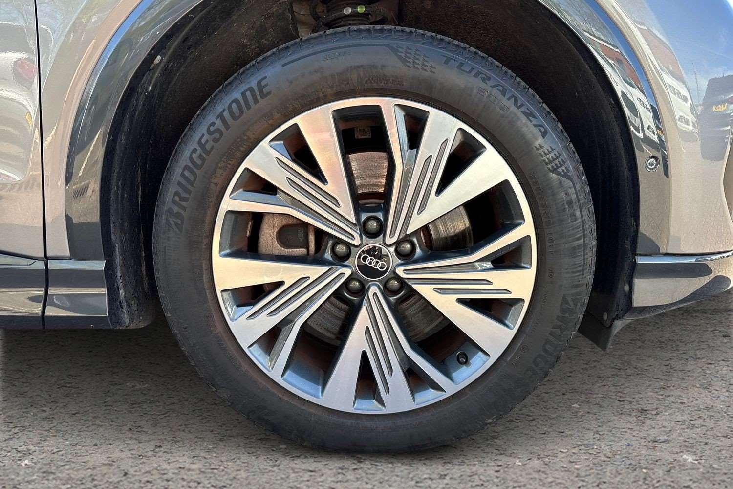 Used Audi Q4 e-tron 2023 for sale - 78161454: Photo 5