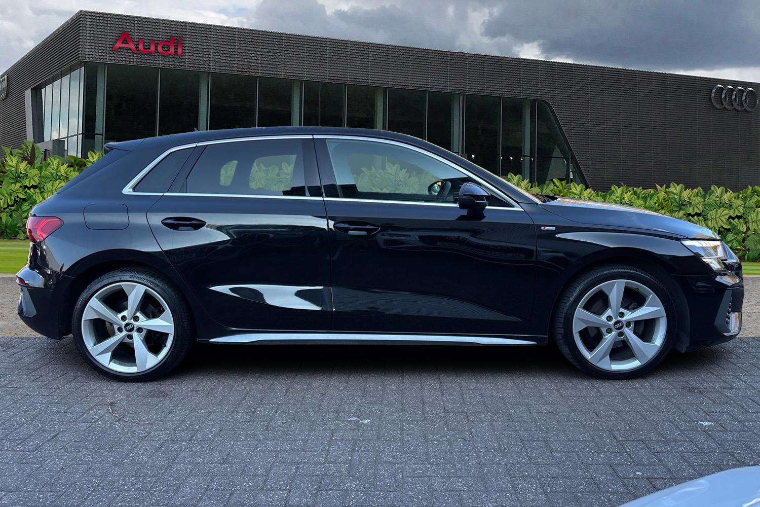 Used Audi A3 2023 for sale - 76087832: Photo 4