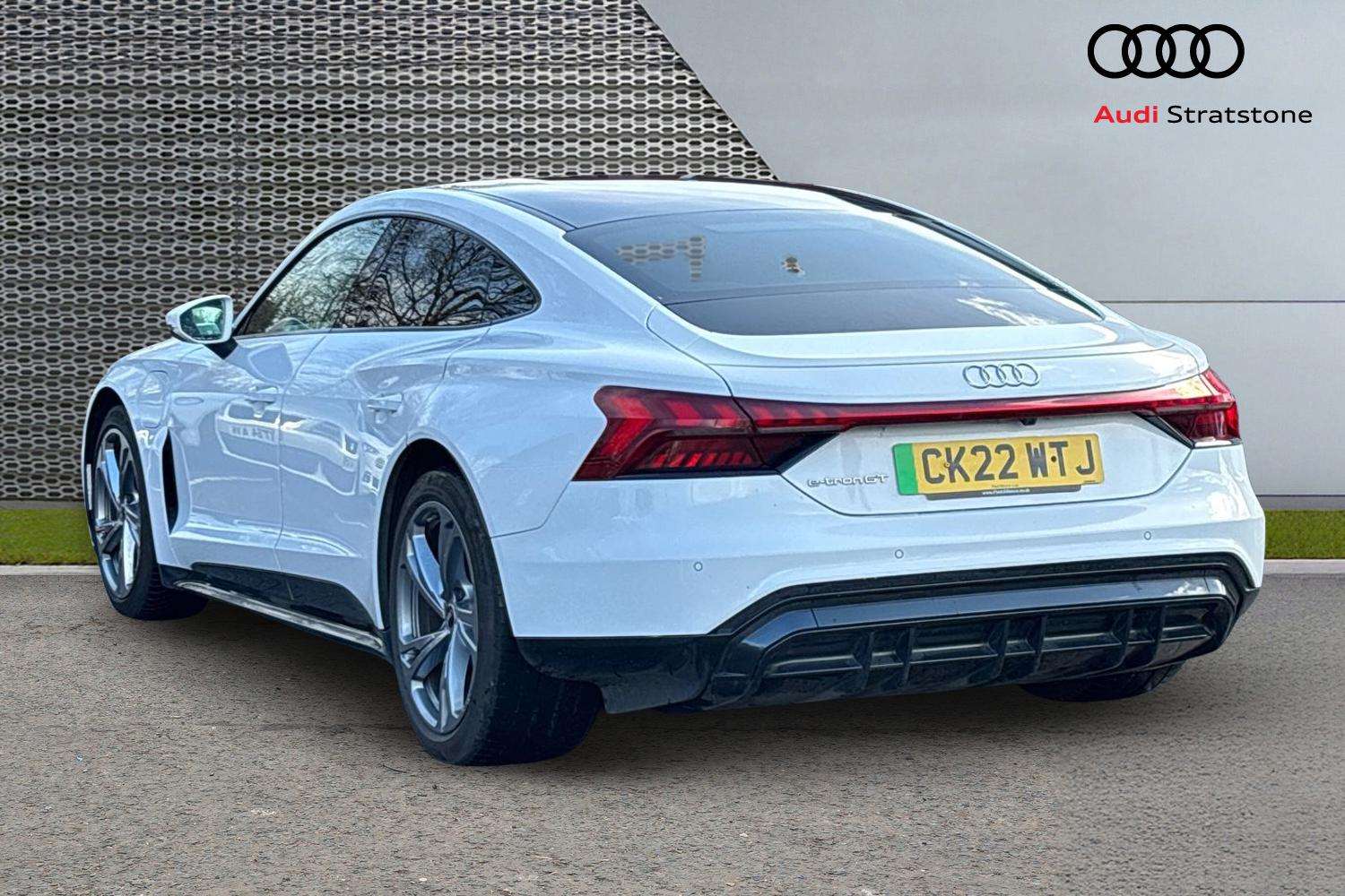 Used Audi e-tron GT 2022 for sale - 78023985: Photo 3