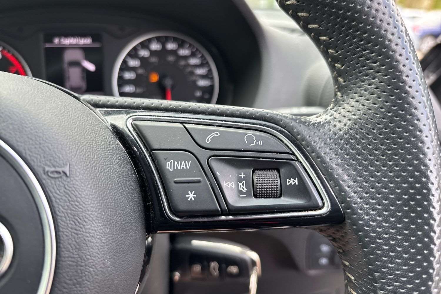 Used Audi Q2 for sale - 78119170: Photo 17