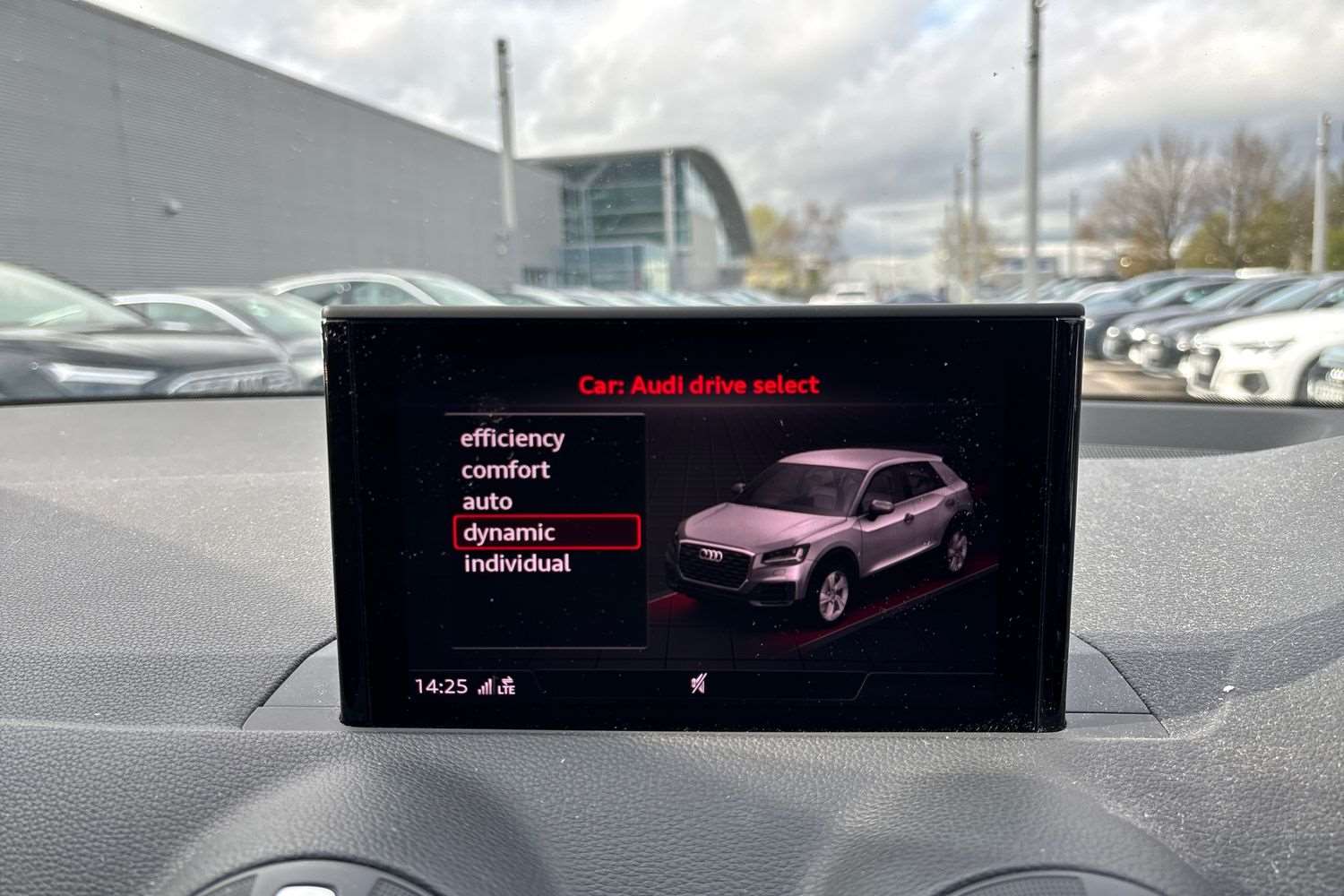 Used Audi Q2 for sale - 78119170: Photo 31