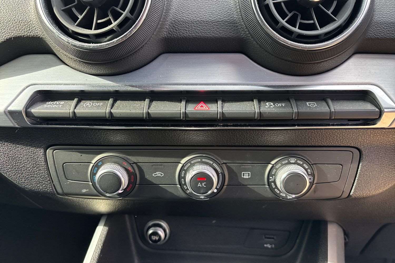 Used Audi Q2 for sale - 78119170: Photo 32