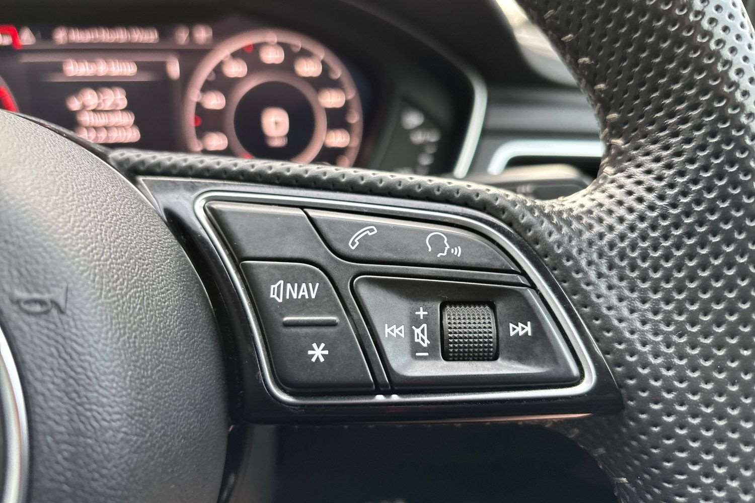 Used Audi A4 2019 for sale - 77577189: Photo 17