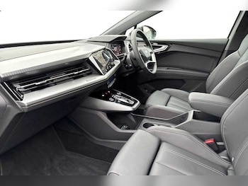 Used Audi Q4 e-tron 2024 for sale - 74716912: Photo