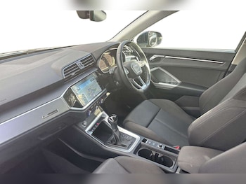 Used Audi Q3 2019 for sale - 77661057: Photo