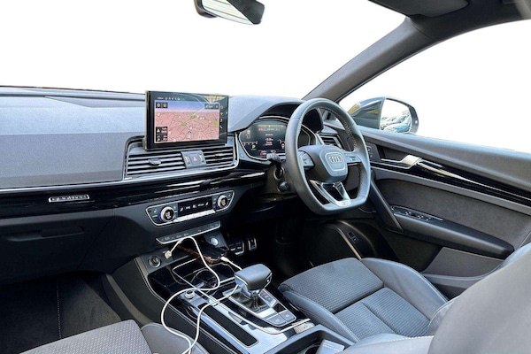 Used Audi Q5 2023 for sale - 76125670: Photo 2