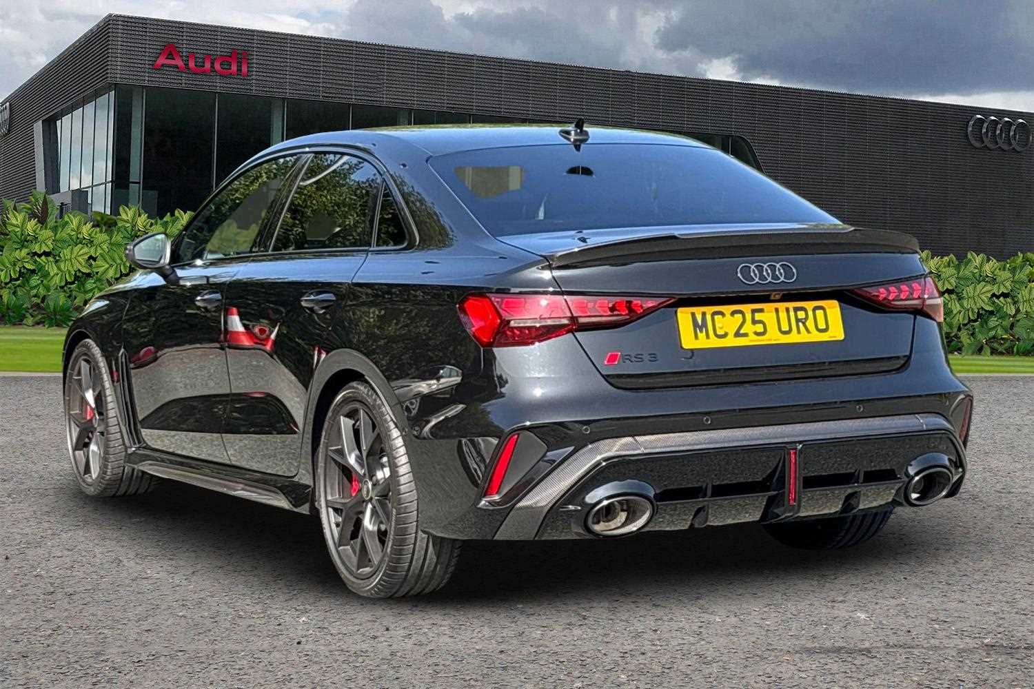 Used Audi RS3 2025 for sale - 76063253: Photo 3