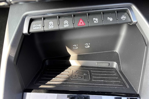 Used Audi RS3 2025 for sale - 76063253: Photo 32
