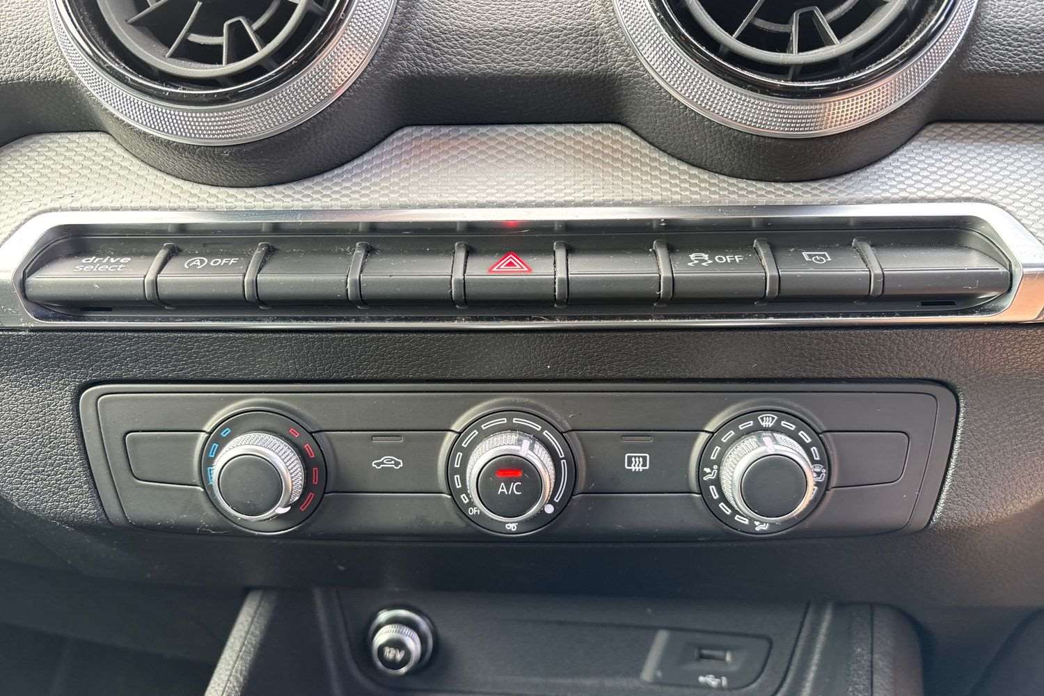 Used Audi Q2 for sale - 78024223: Photo 32