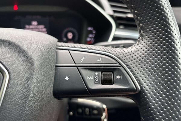 Used Audi Q3 2019 for sale - 76087910: Photo 17