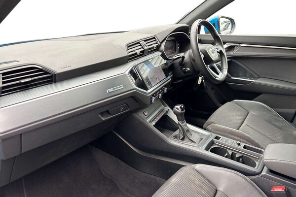 Used Audi Q3 2019 for sale - 76087910: Photo 2