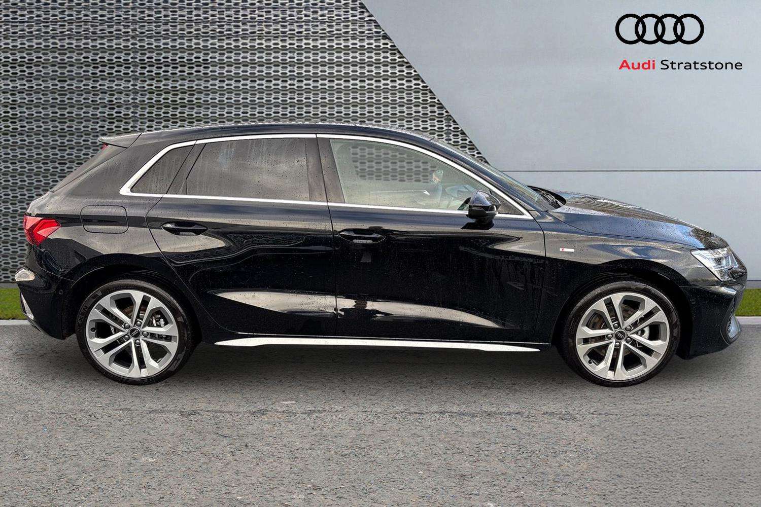 Used Audi A3 2025 for sale - 76804760: Photo 4