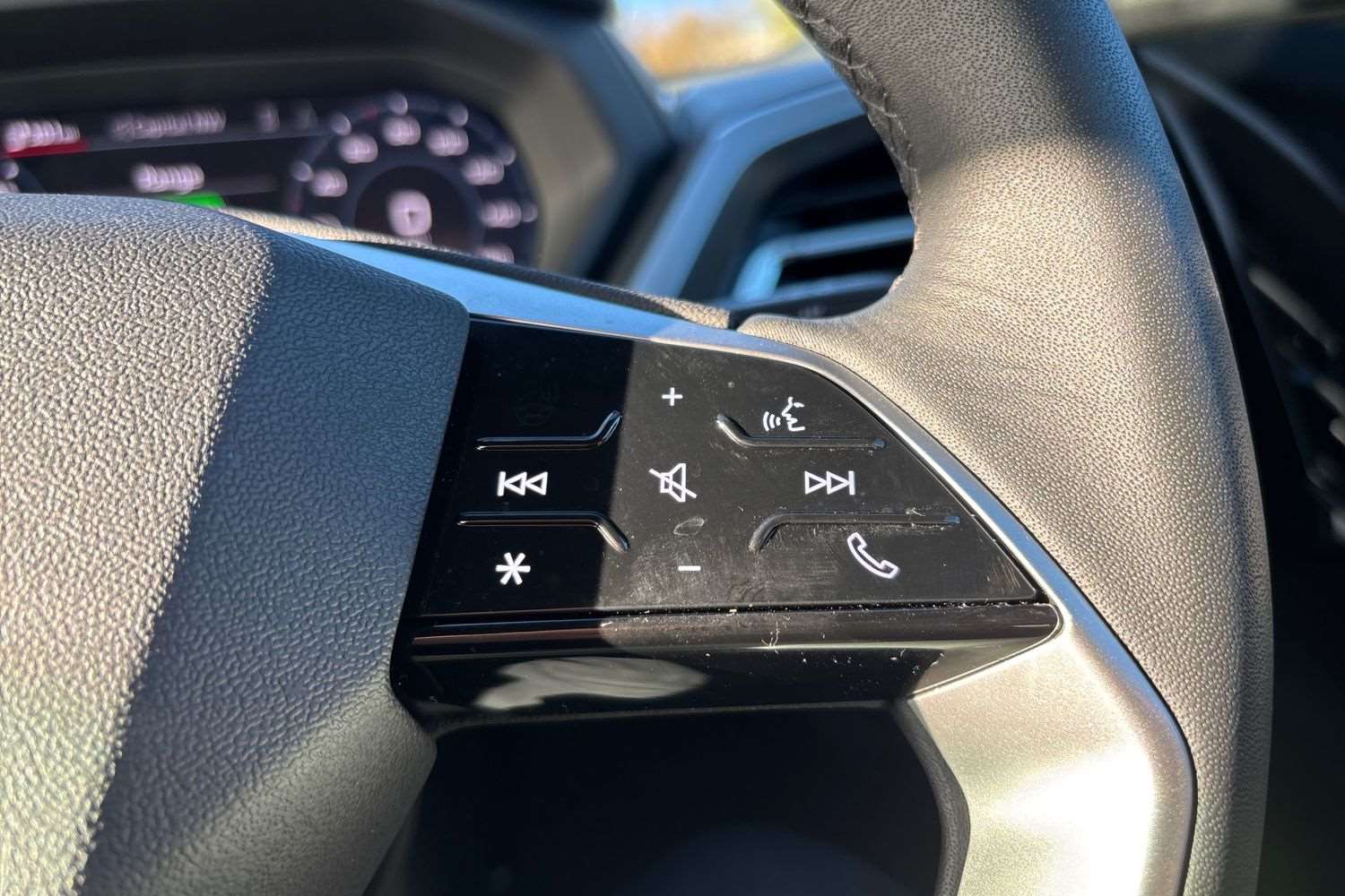 Used Audi Q4 e-tron 2025 for sale - 76610601: Photo 17