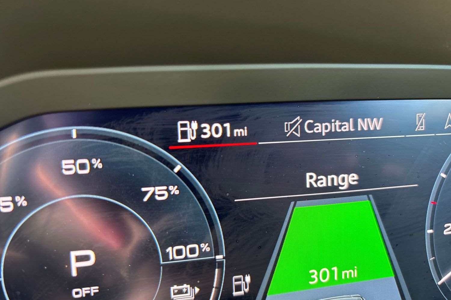 Used Audi Q4 e-tron 2025 for sale - 76610601: Photo 31