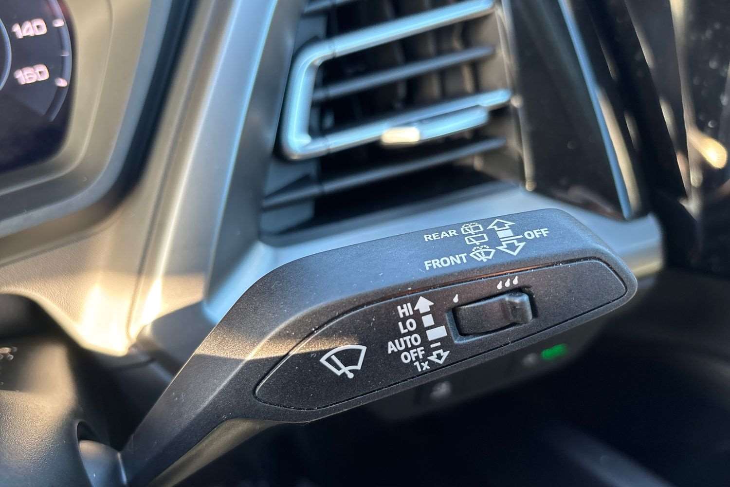 Used Audi Q4 e-tron 2025 for sale - 76610601: Photo 33